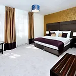 Aplend Perugia 3*