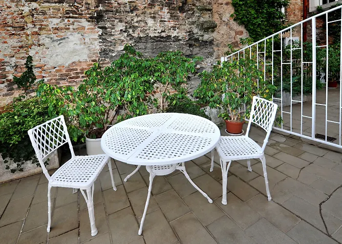 Aplend Perugia Hotel Pressburg